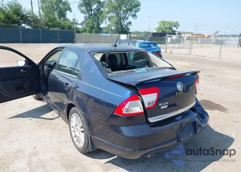 2009 Mercury Milan V6 Premier z USA, uszkodzony, nr VIN 3MEHM08129R614063